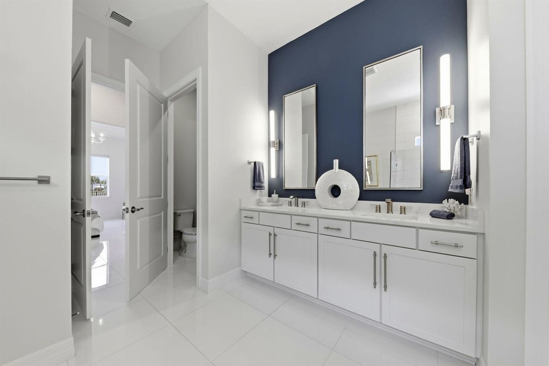 41-040_F8_10332 Northbrook Cir