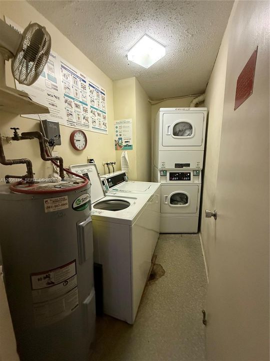 For Sale: $129,000 (2 beds, 2 baths, 1133 Square Feet)
