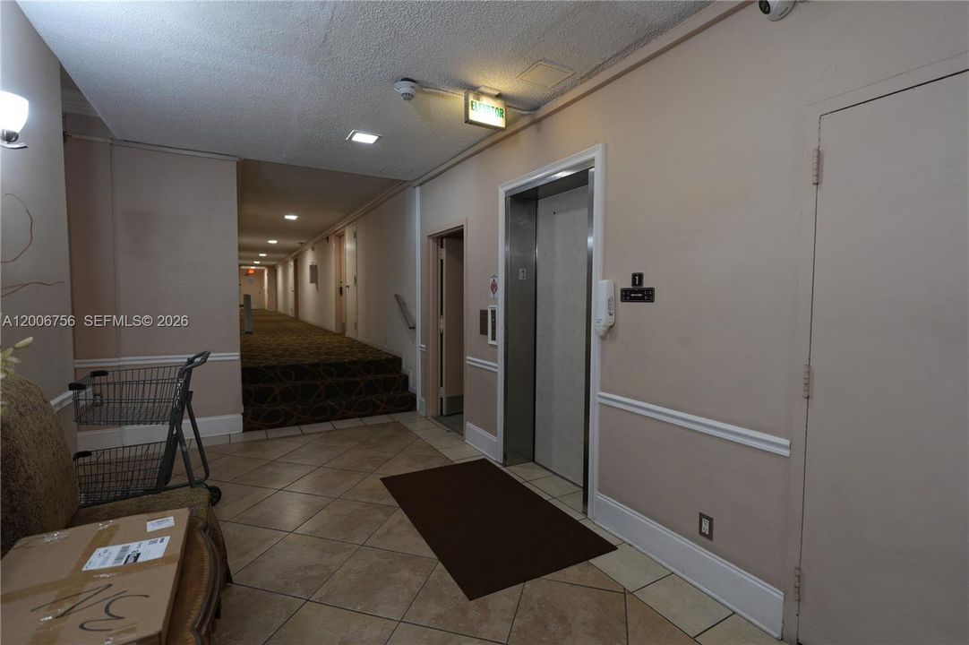 For Sale: $129,000 (2 beds, 2 baths, 1133 Square Feet)