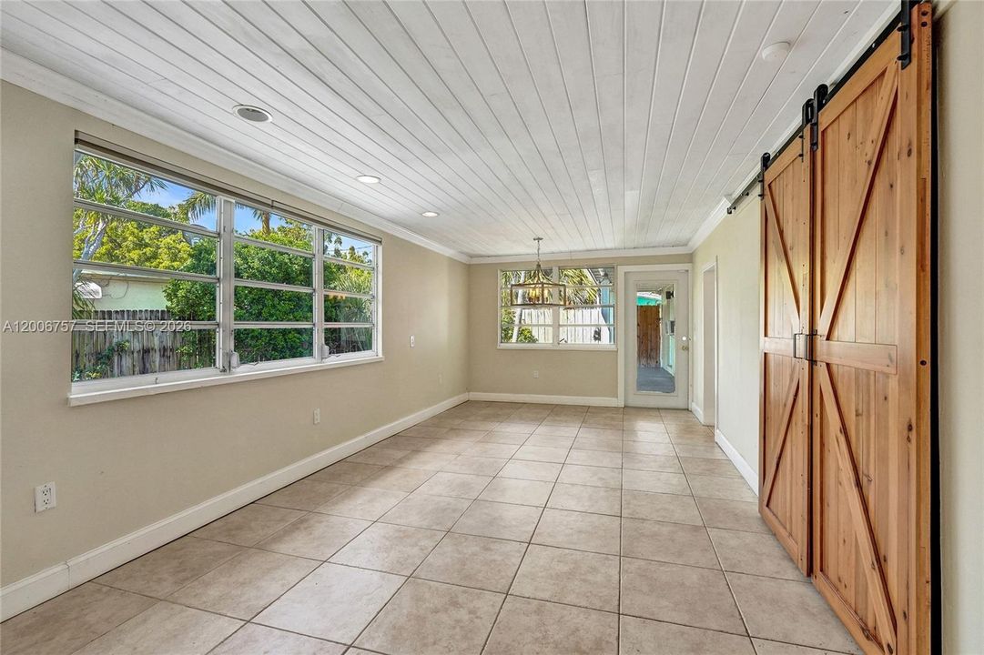 For Sale: $724,950 (3 beds, 3 baths, 2515 Square Feet)