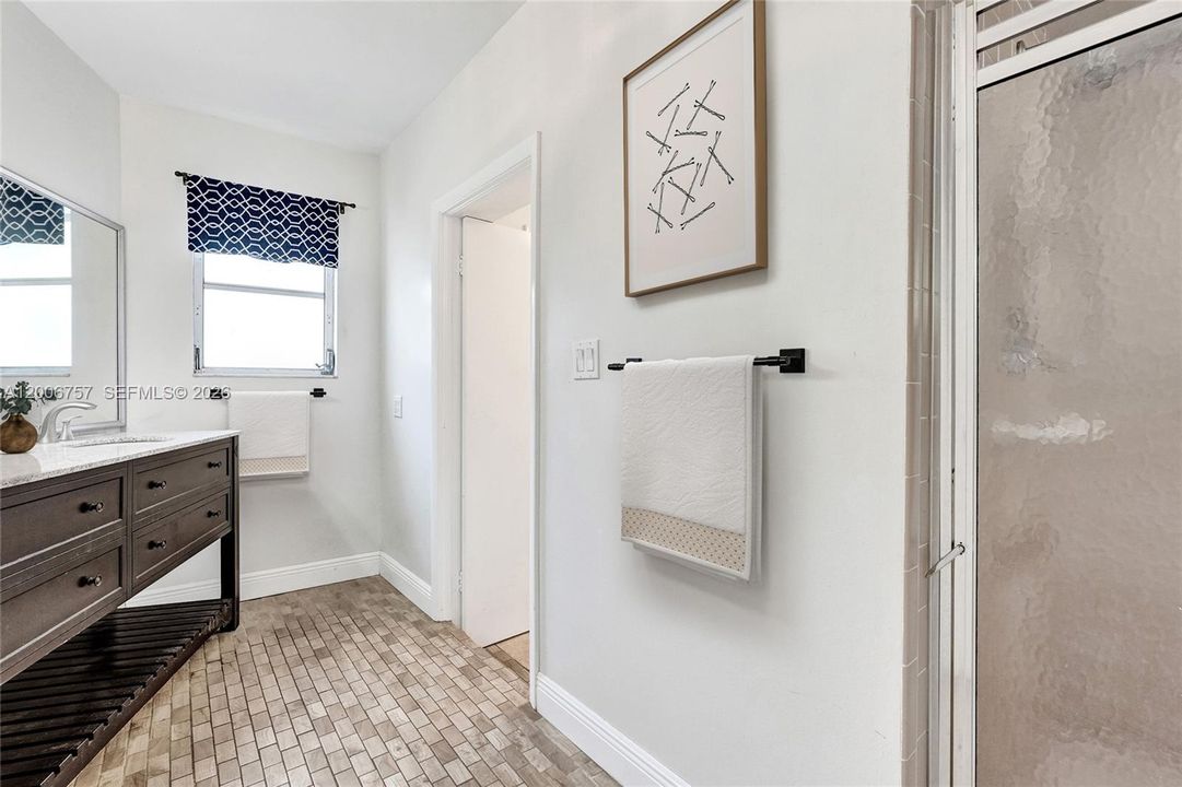 For Sale: $724,950 (3 beds, 3 baths, 2515 Square Feet)