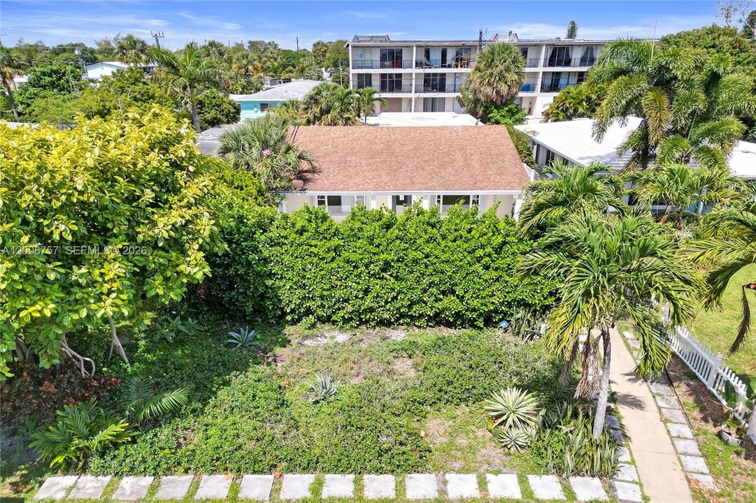 For Sale: $724,950 (3 beds, 3 baths, 2515 Square Feet)