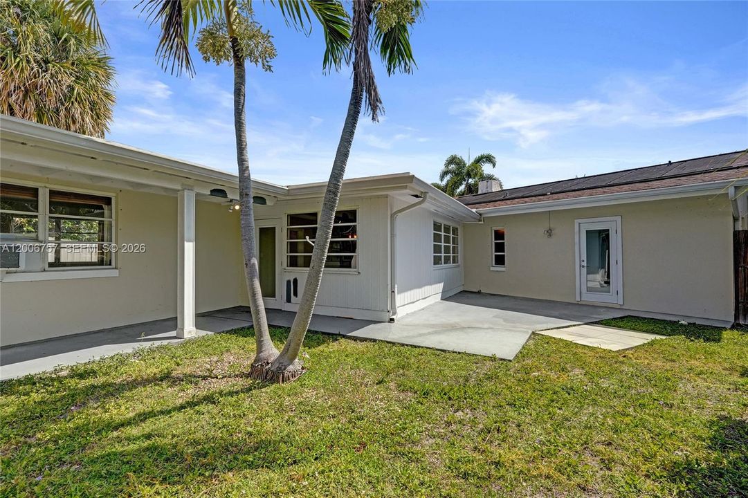 For Sale: $724,950 (3 beds, 3 baths, 2515 Square Feet)
