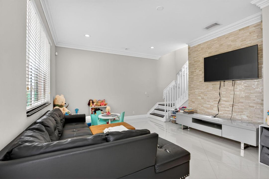 21-web-or-mls-DSC04954