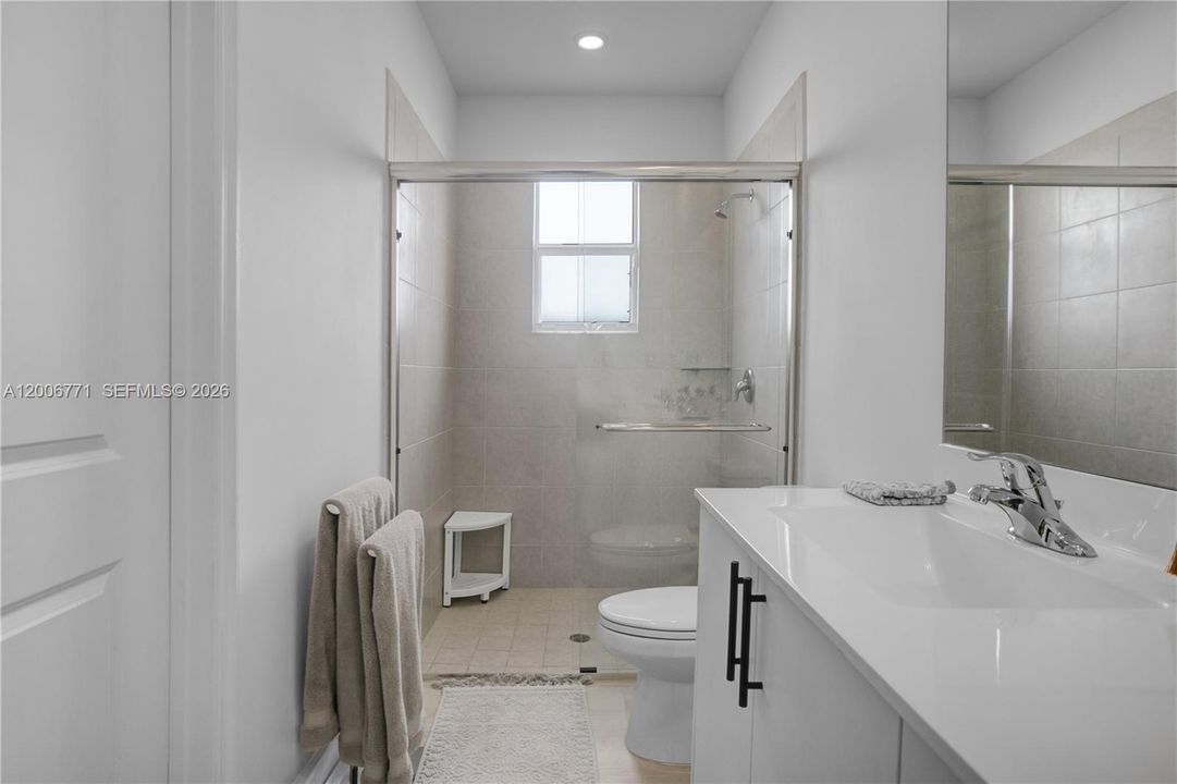 For Sale: $767,500 (3 beds, 2 baths, 1736 Square Feet)