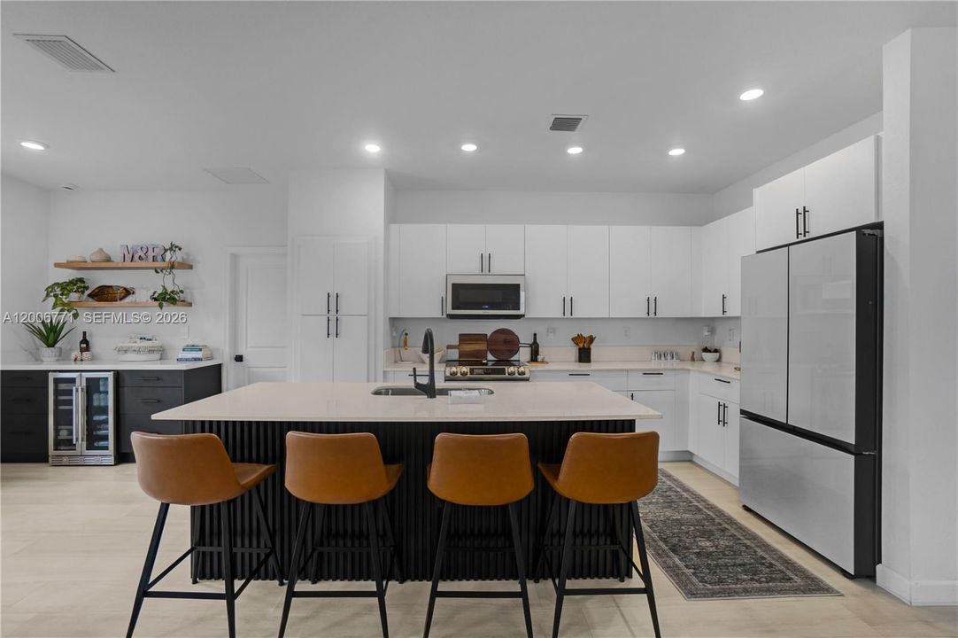 For Sale: $767,500 (3 beds, 2 baths, 1736 Square Feet)