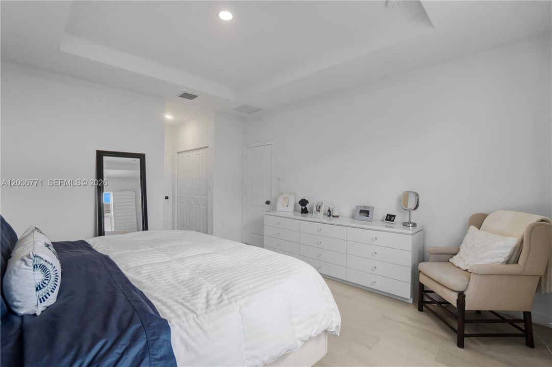 For Sale: $767,500 (3 beds, 2 baths, 1736 Square Feet)