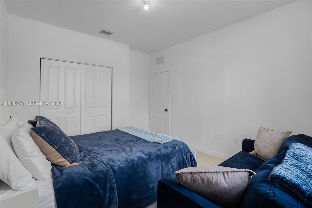 For Sale: $767,500 (3 beds, 2 baths, 1736 Square Feet)