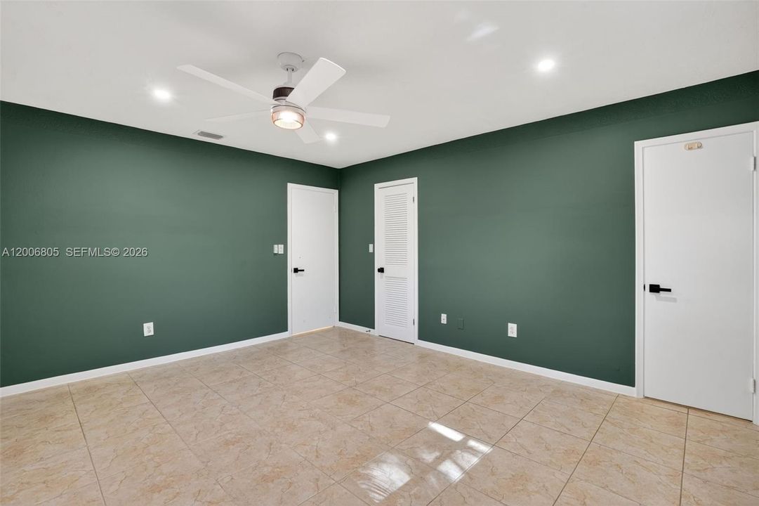 For Sale: $890,000 (3 beds, 2 baths, 1436 Square Feet)