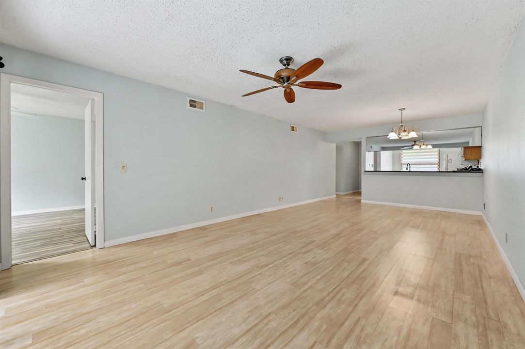 13 Living room 03