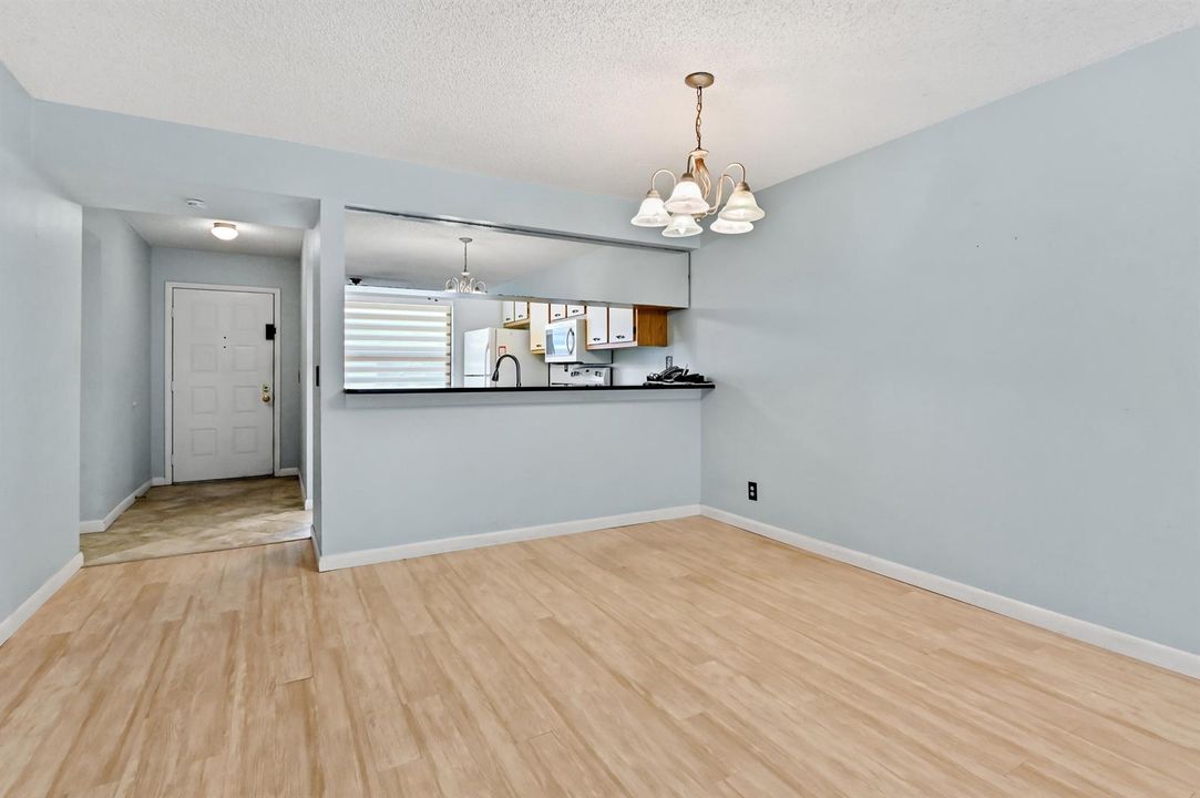 10 Dining room 02