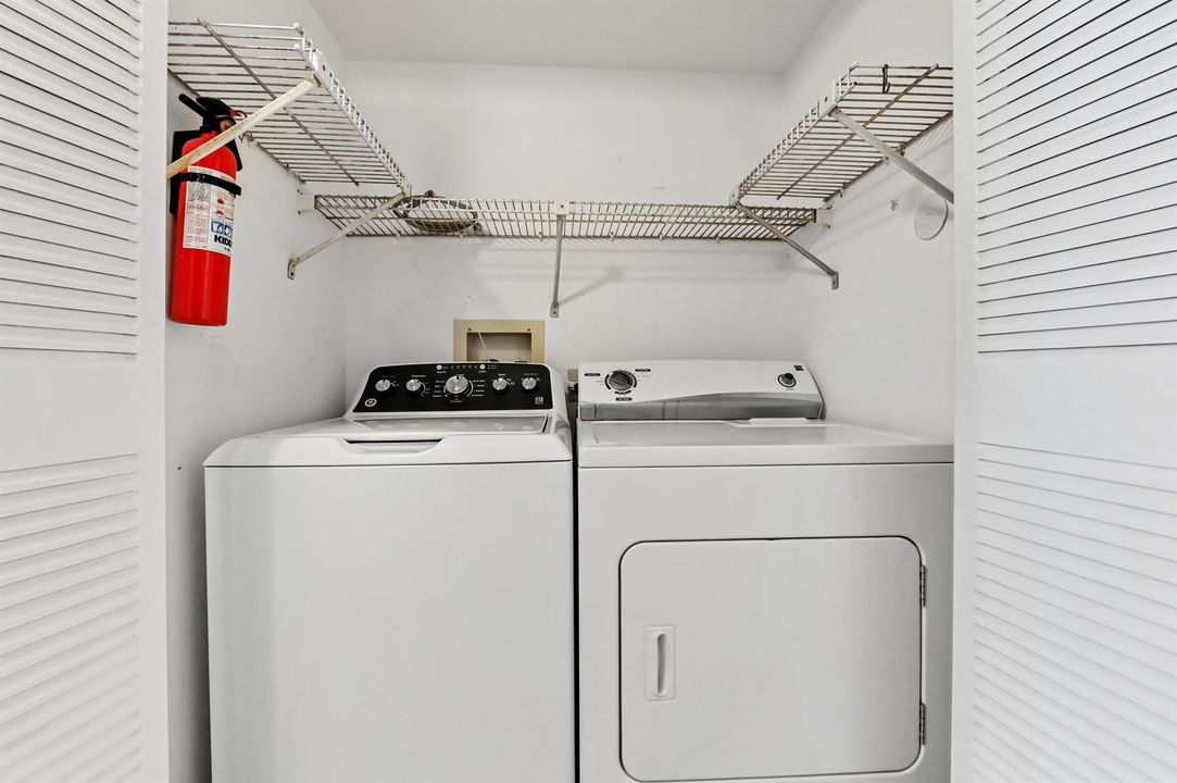 14 Laundry 01