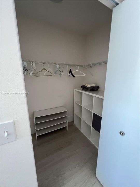 For Sale: $485,000 (2 beds, 2 baths, 1066 Square Feet)