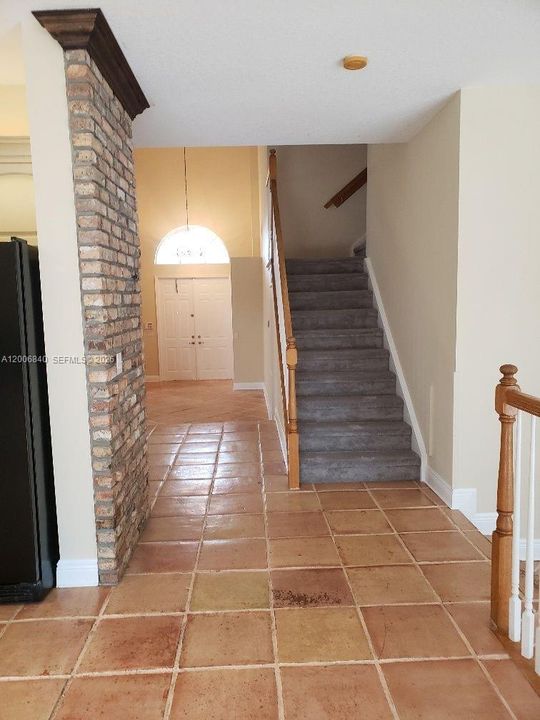 В аренду: $4,500 (5 спален, 3 ванн, 3605 Квадратных фут)