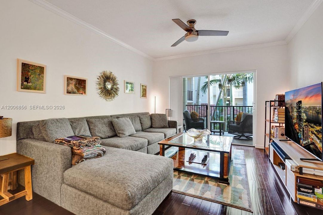 For Rent: $2,850 (2 beds, 2 baths, 1030 Square Feet)