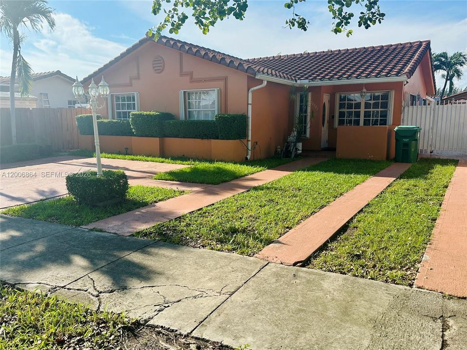 Active With Contract: $675,000 (4 beds, 2 baths, 1630 Square Feet)