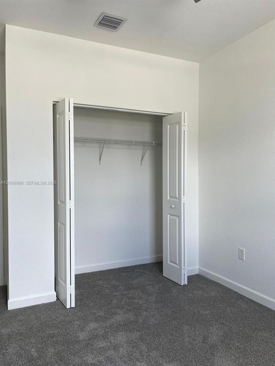 Active With Contract: $2,900 (4 beds, 2 baths, 1820 Square Feet)