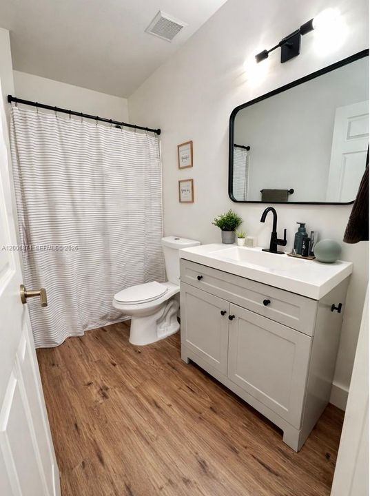 Vendido Recientemente: $498,000 (3 camas, 2 baños, 1197 Pies cuadrados)