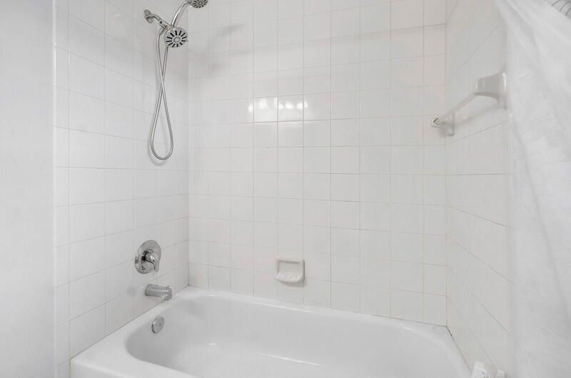 madewood bathroom