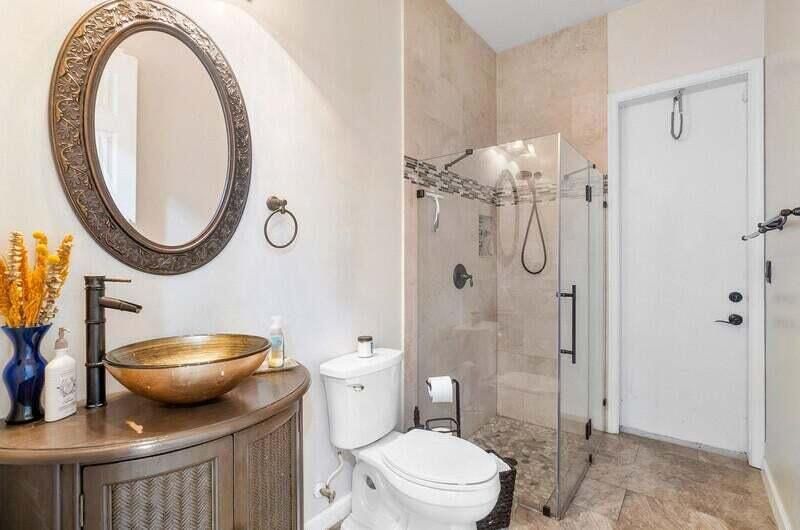 madewood ct bathroom