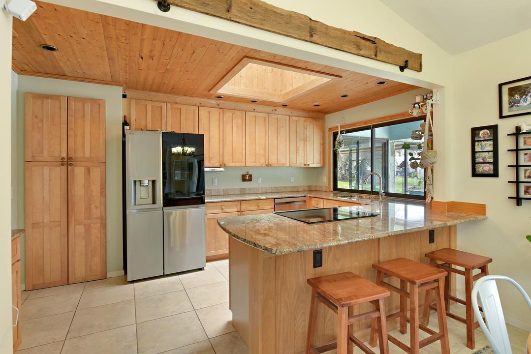 2142 SE Bryson Ave-011-037-1499x1000