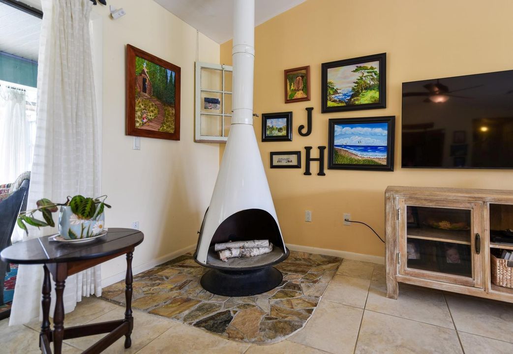 WOOD BURNING STOVE