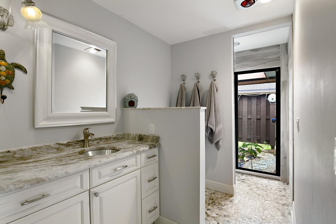 PRIMARY BATH DUAL SINKS