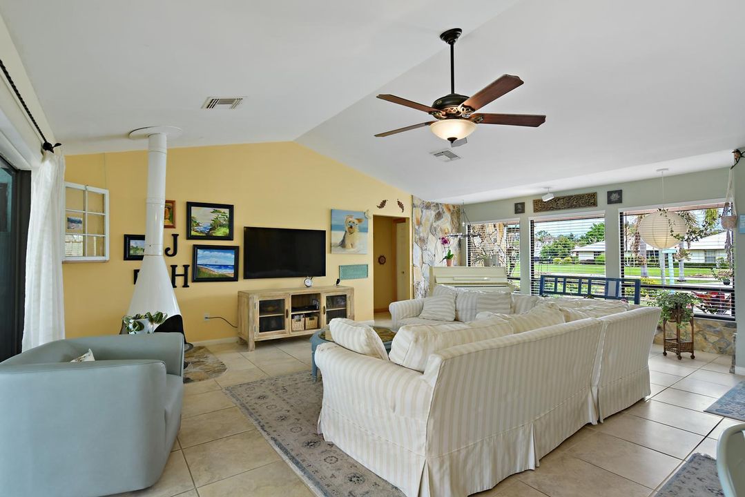 2142 SE Bryson Ave-007-052-1499x1000