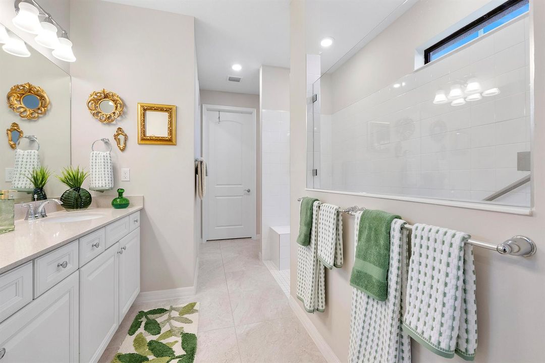 4640 Pinehurst Trl E_061