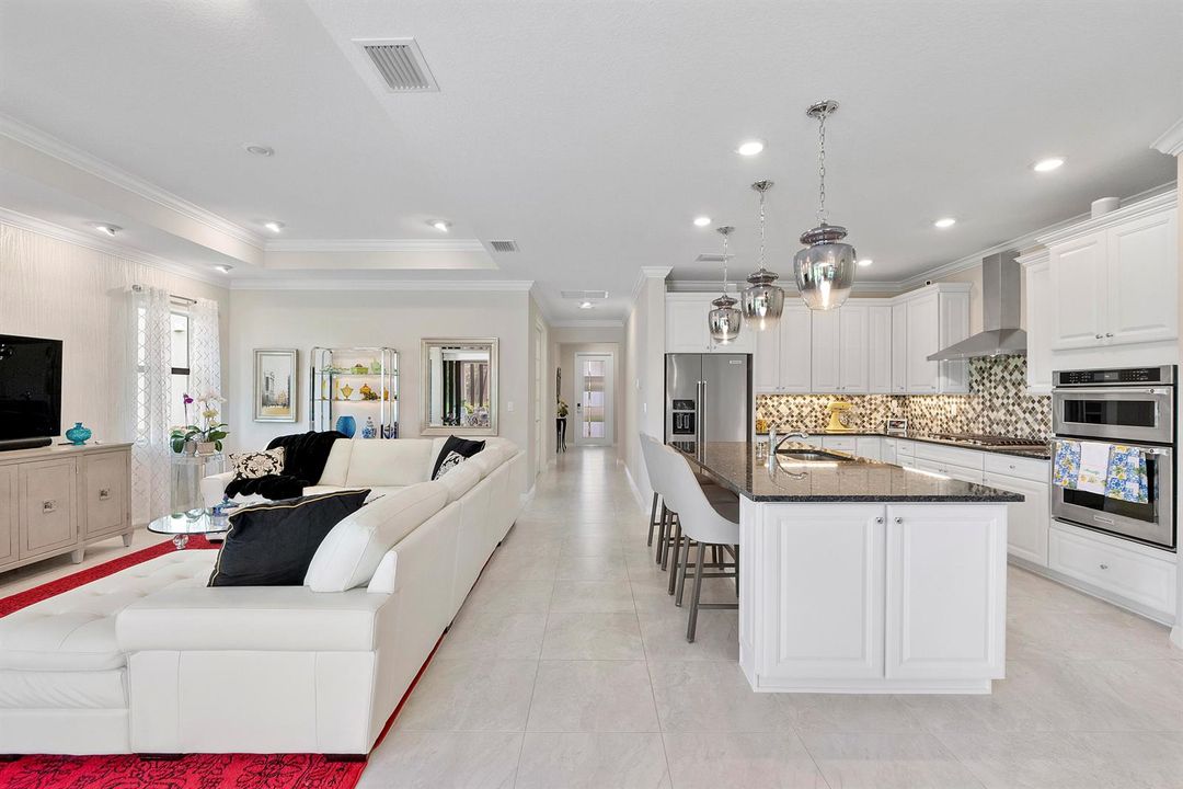 4640 Pinehurst Trl E_051