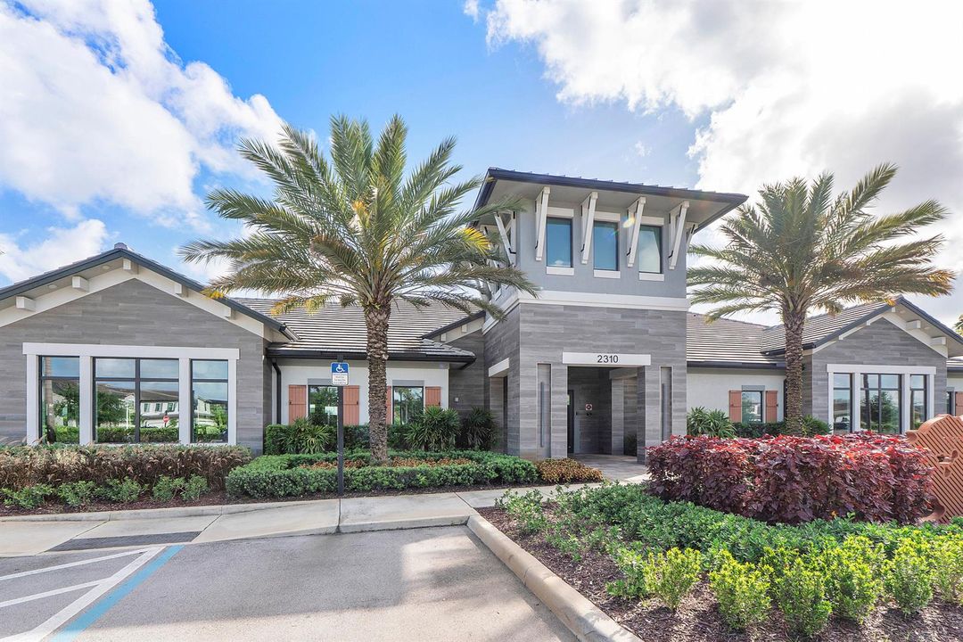 4506 Silverwood Ln N_107