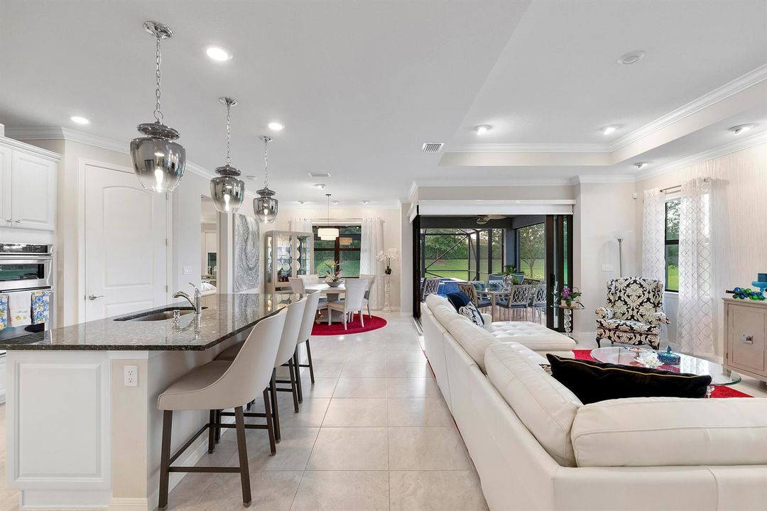4640 Pinehurst Trl E_042