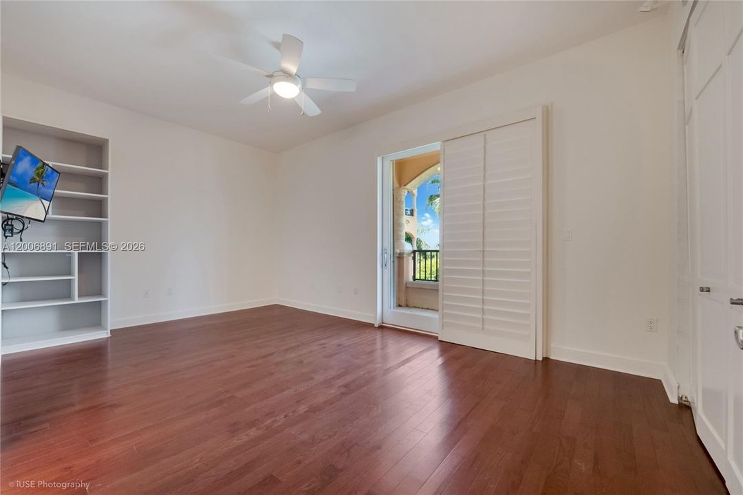 For Sale: $1,399,999 (3 beds, 2 baths, 2750 Square Feet)