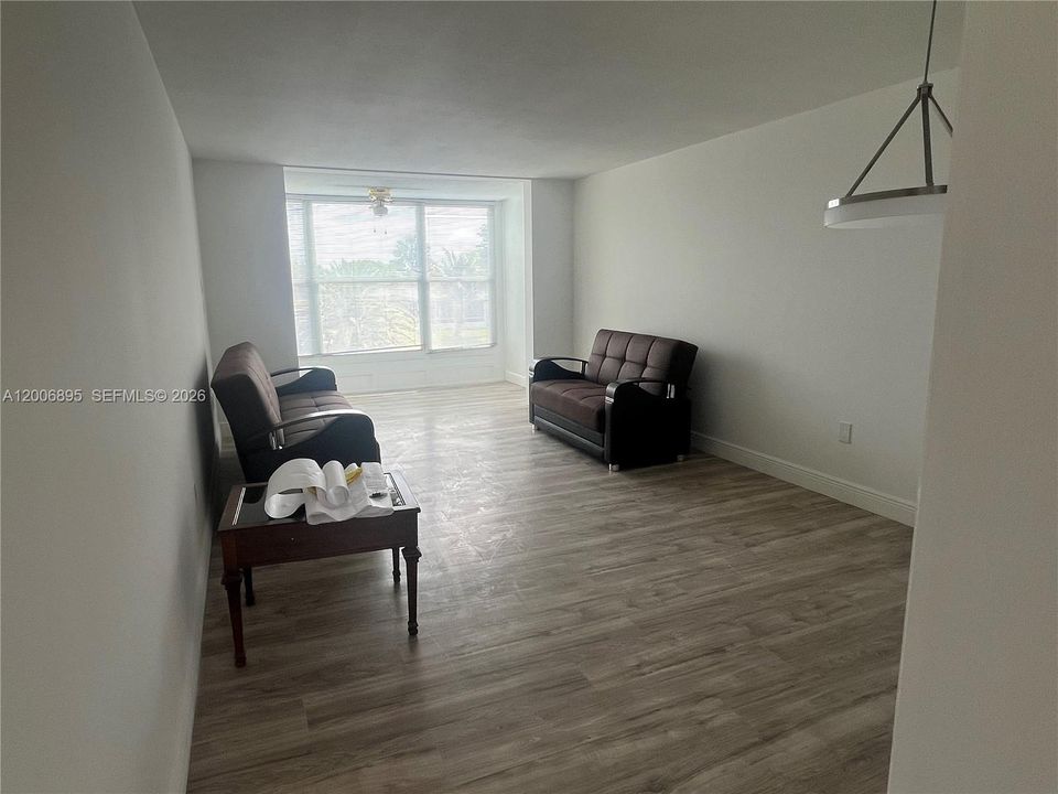 En Venta: $97,900 (1 camas, 1 baños, 640 Pies cuadrados)