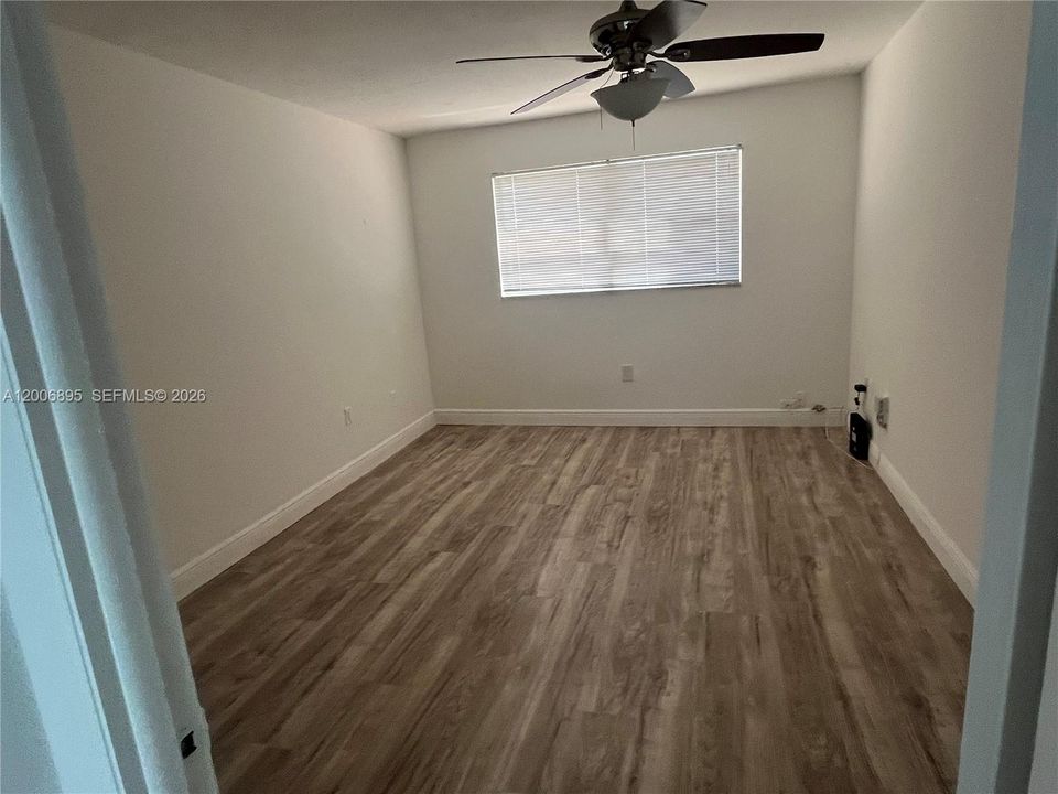 En Venta: $97,900 (1 camas, 1 baños, 640 Pies cuadrados)