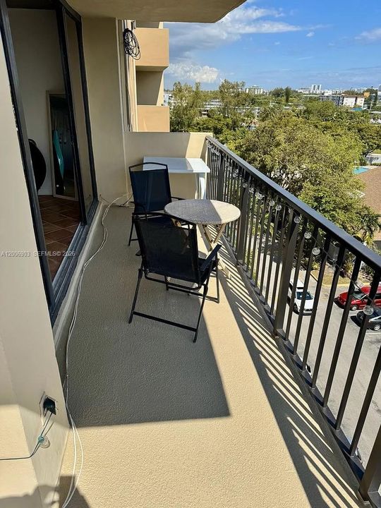 wrap around balcony