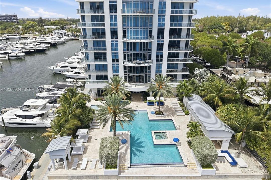 For Sale: $1,149,000 (2 beds, 2 baths, 1718 Square Feet)