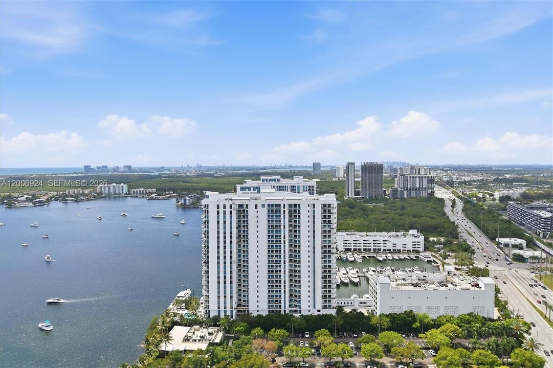 For Sale: $1,149,000 (2 beds, 2 baths, 1718 Square Feet)