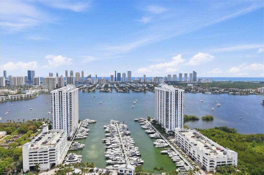 For Sale: $1,149,000 (2 beds, 2 baths, 1718 Square Feet)