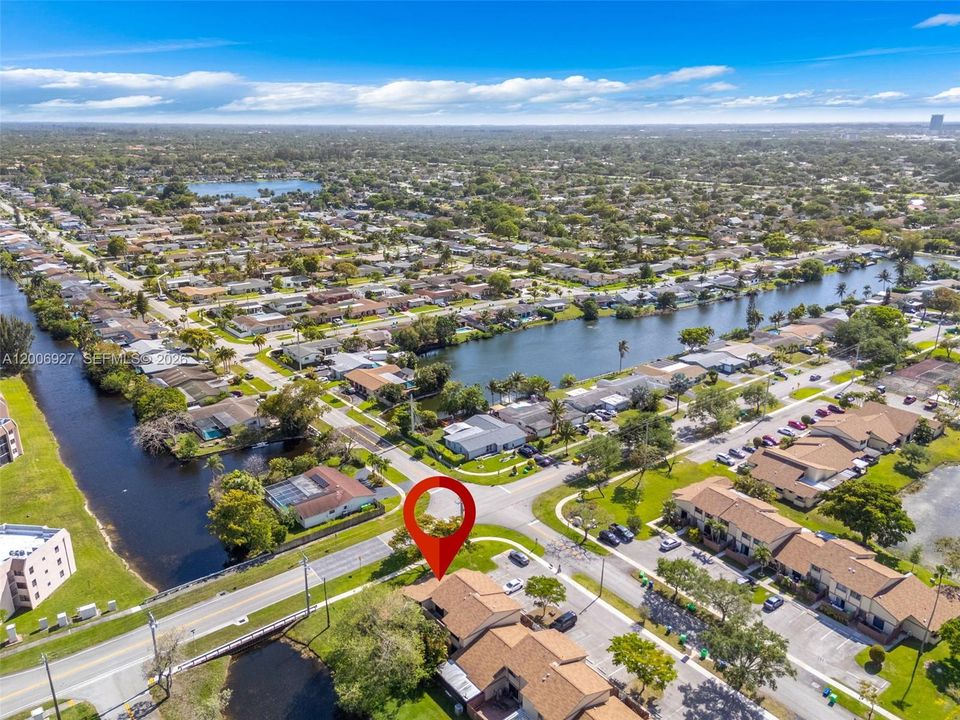 En Venta: $304,000 (3 camas, 2 baños, 1123 Pies cuadrados)