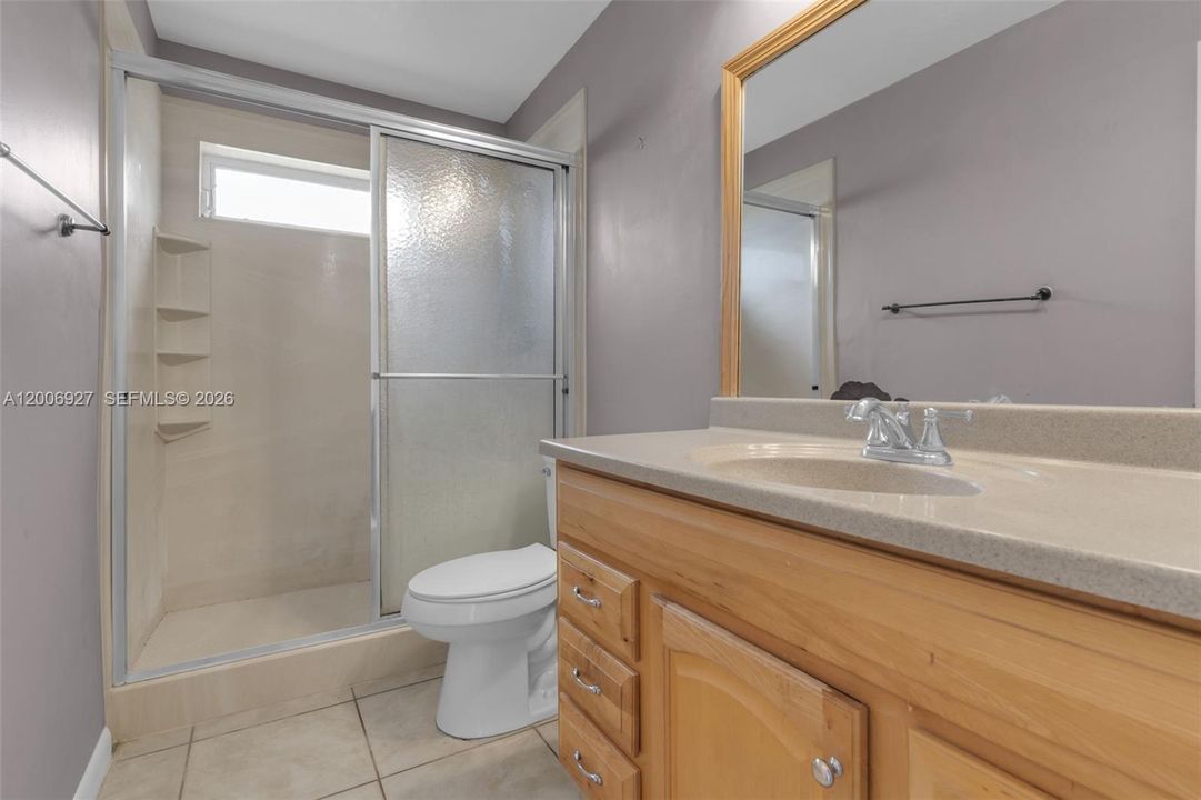 En Venta: $304,000 (3 camas, 2 baños, 1123 Pies cuadrados)
