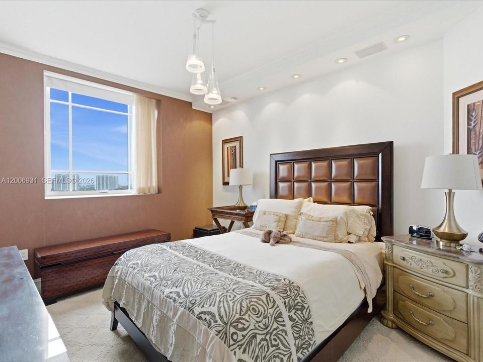 En Renta: $25,000 (3 camas, 4 baños, 2736 Pies cuadrados)