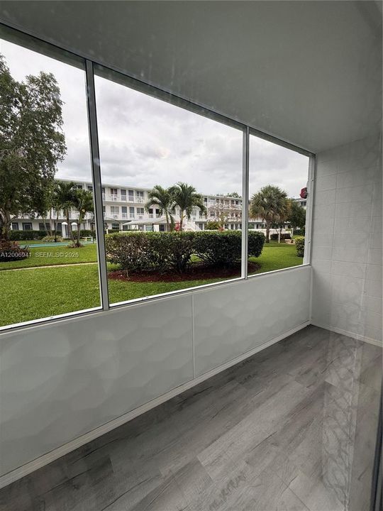For Sale: $84,900 (1 beds, 1 baths, 620 Square Feet)
