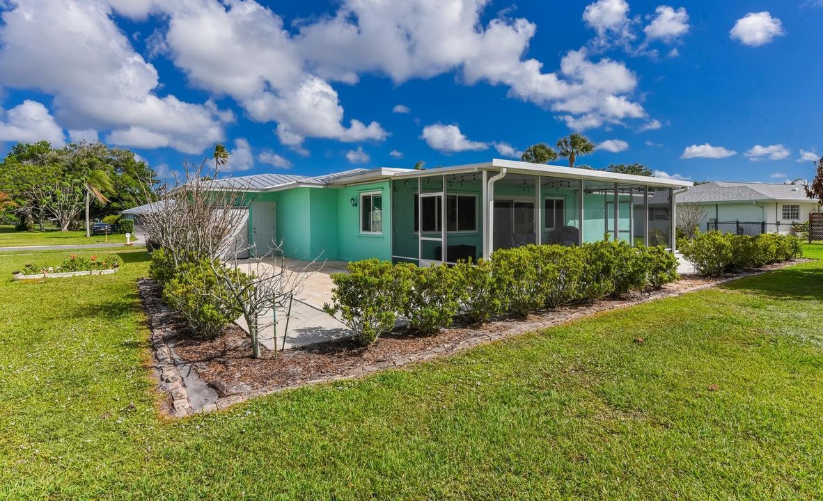3012 SE Santa Anita-032-026-1500x914