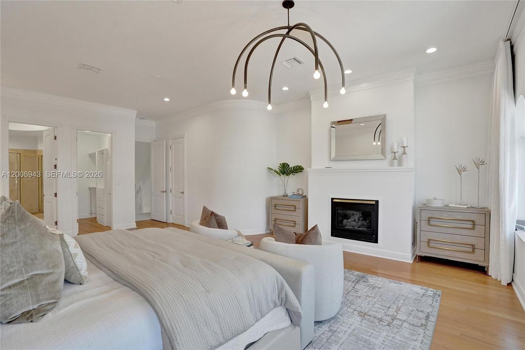 For Sale: $1,699,500 (3 beds, 3 baths, 2995 Square Feet)