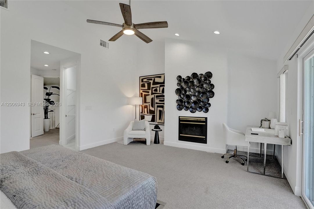 For Sale: $1,699,500 (3 beds, 3 baths, 2995 Square Feet)
