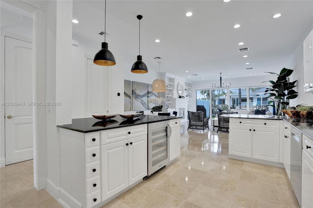 For Sale: $1,699,500 (3 beds, 3 baths, 2995 Square Feet)