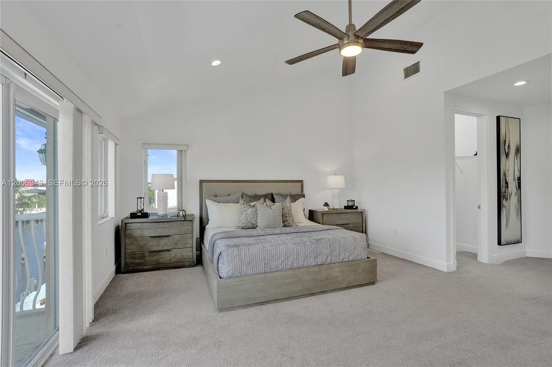 For Sale: $1,699,500 (3 beds, 3 baths, 2995 Square Feet)