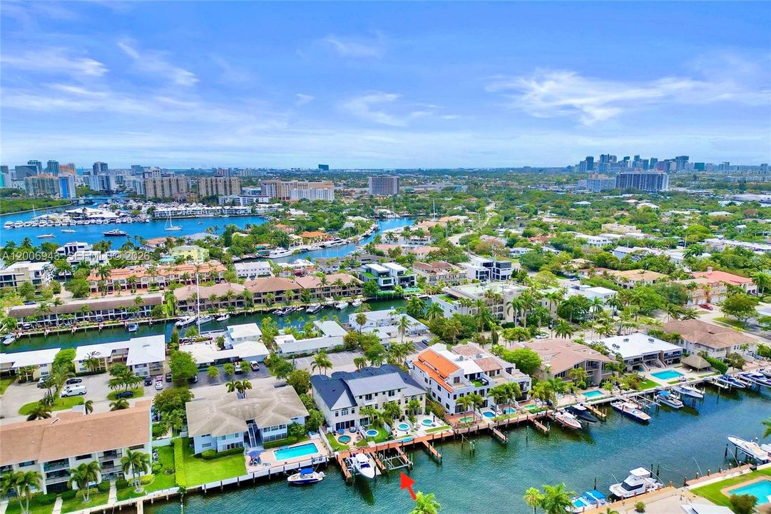For Sale: $1,699,500 (3 beds, 3 baths, 2995 Square Feet)