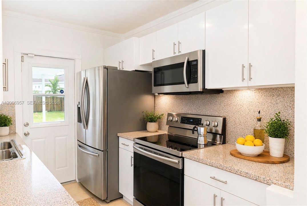 Activo con contrato: $585,000 (3 camas, 1 baños, 825 Pies cuadrados)